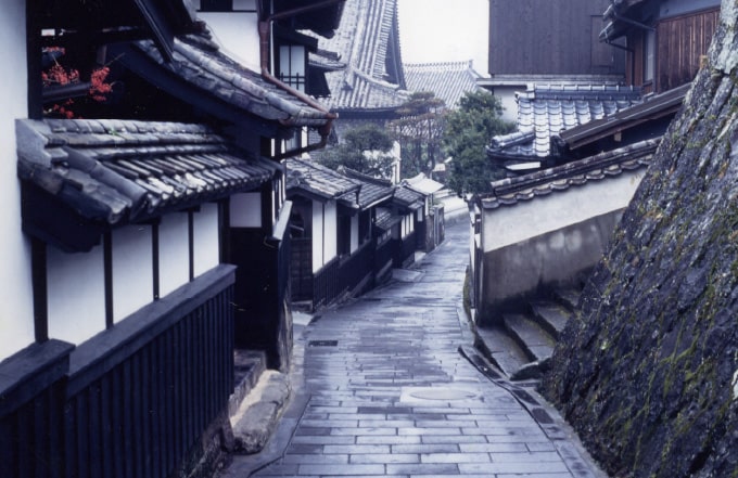 二王座歴史の道